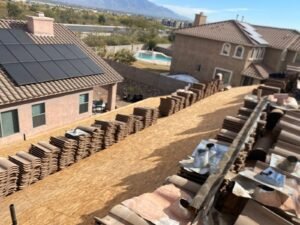 Roof Inspection Checklist for Phoenix Metro Homes (When to Call a Professional)