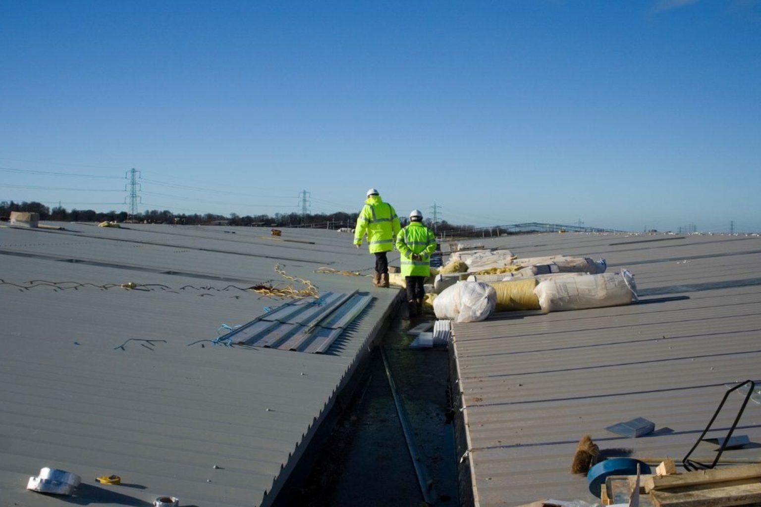 Phoenix roof lifespan guide – tile and asphalt roofs under desert sun