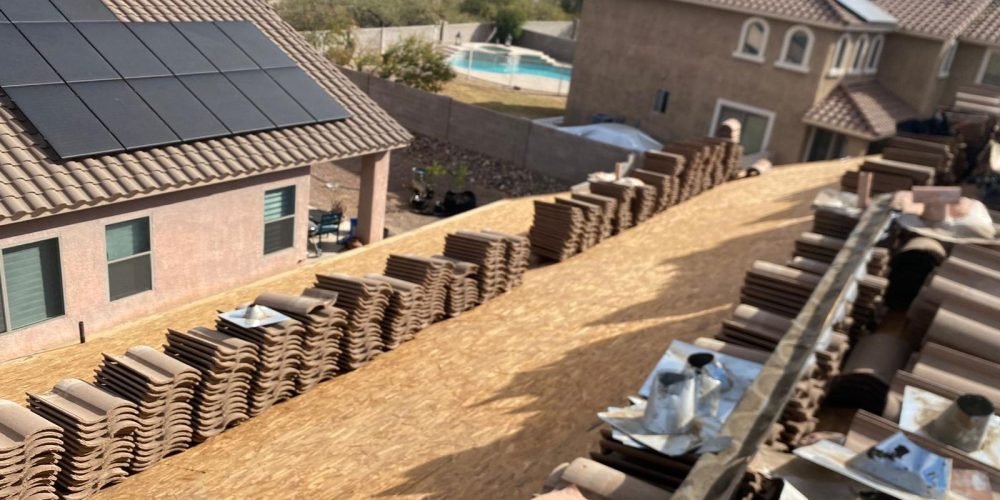 Roof Inspection Checklist for Phoenix Metro Homes (When to Call a Professional)