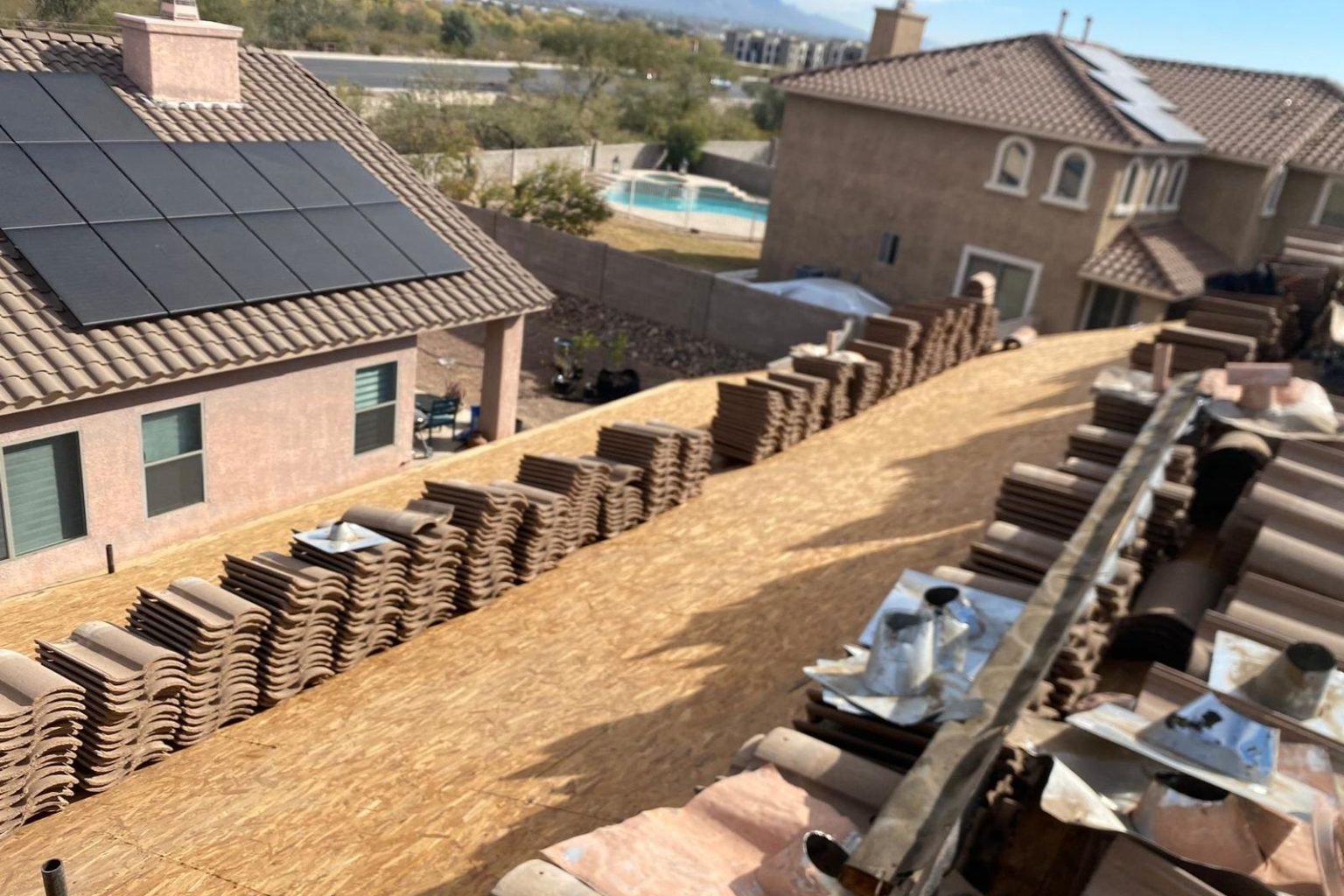Roof Inspection Checklist for Phoenix Metro Homes (When to Call a Professional)