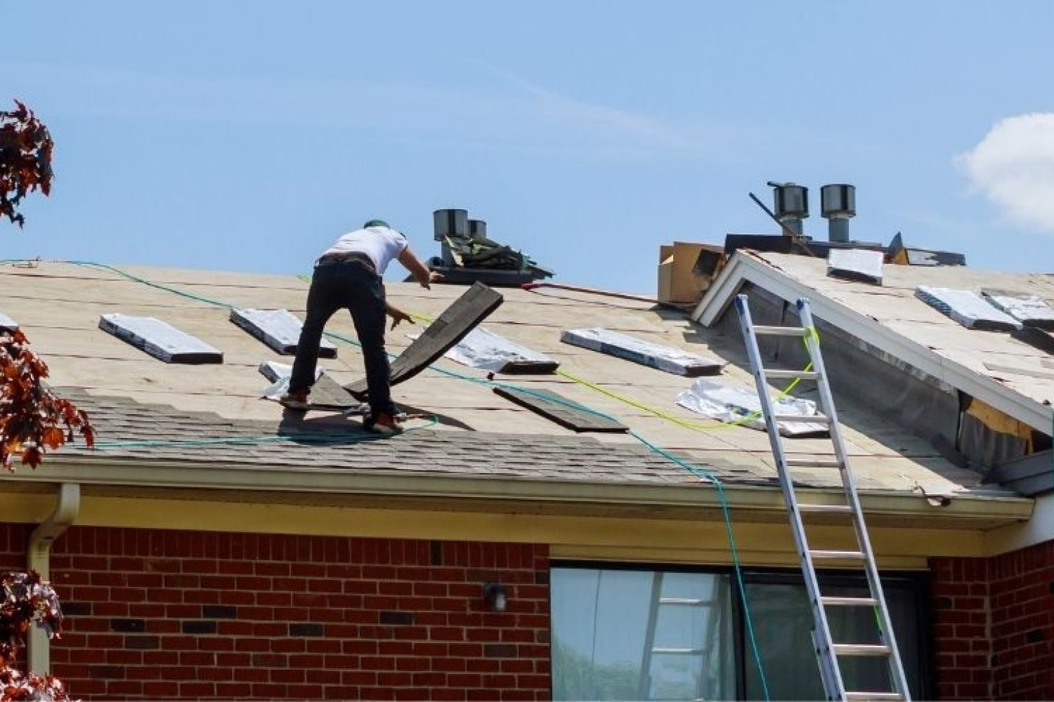 Tile Roof Repair in Phoenix AZ Hidden Damage Homeowners Miss