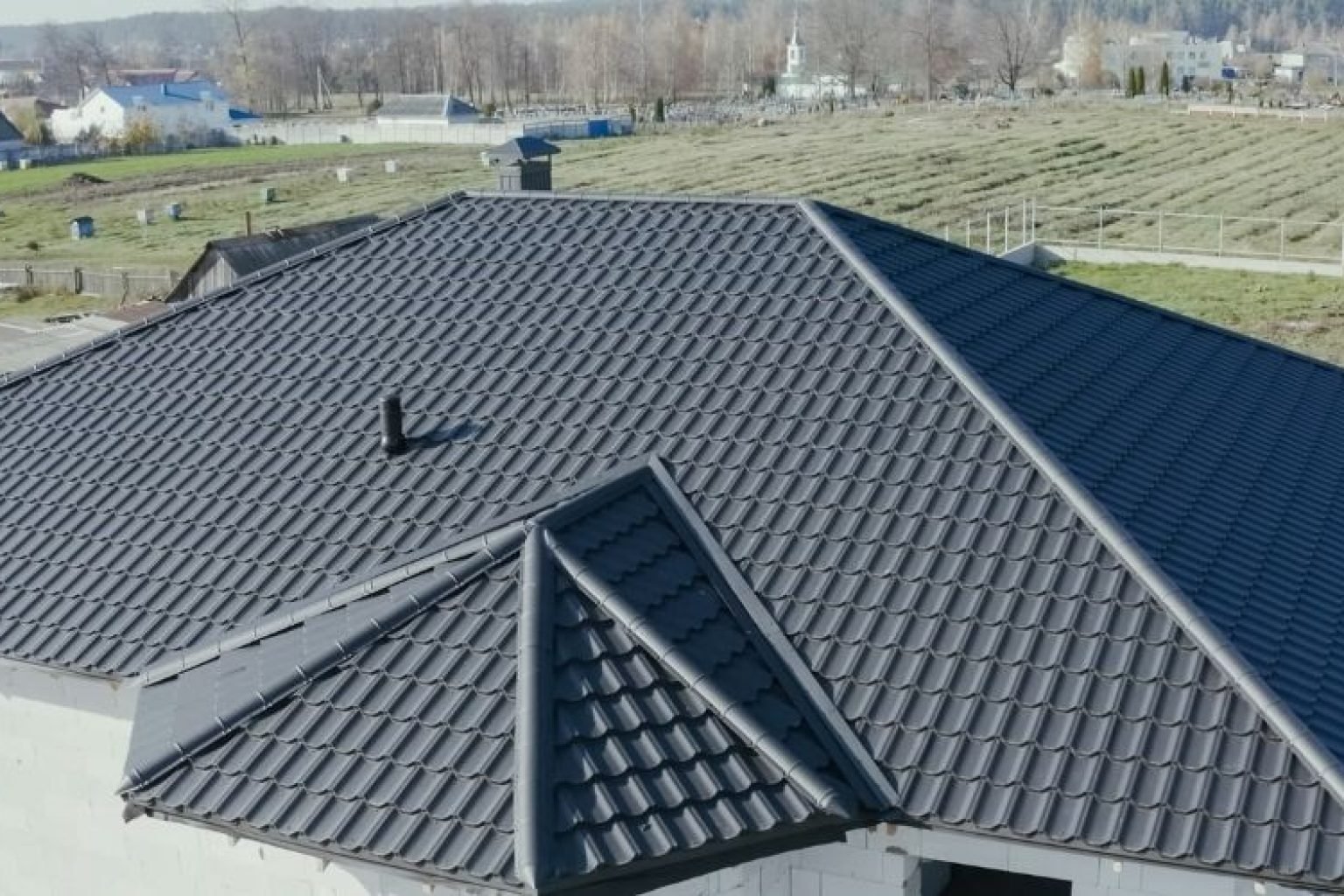 Why Phoenix Roofs Fail Faster Than Expected (The Heat Factor Explained)